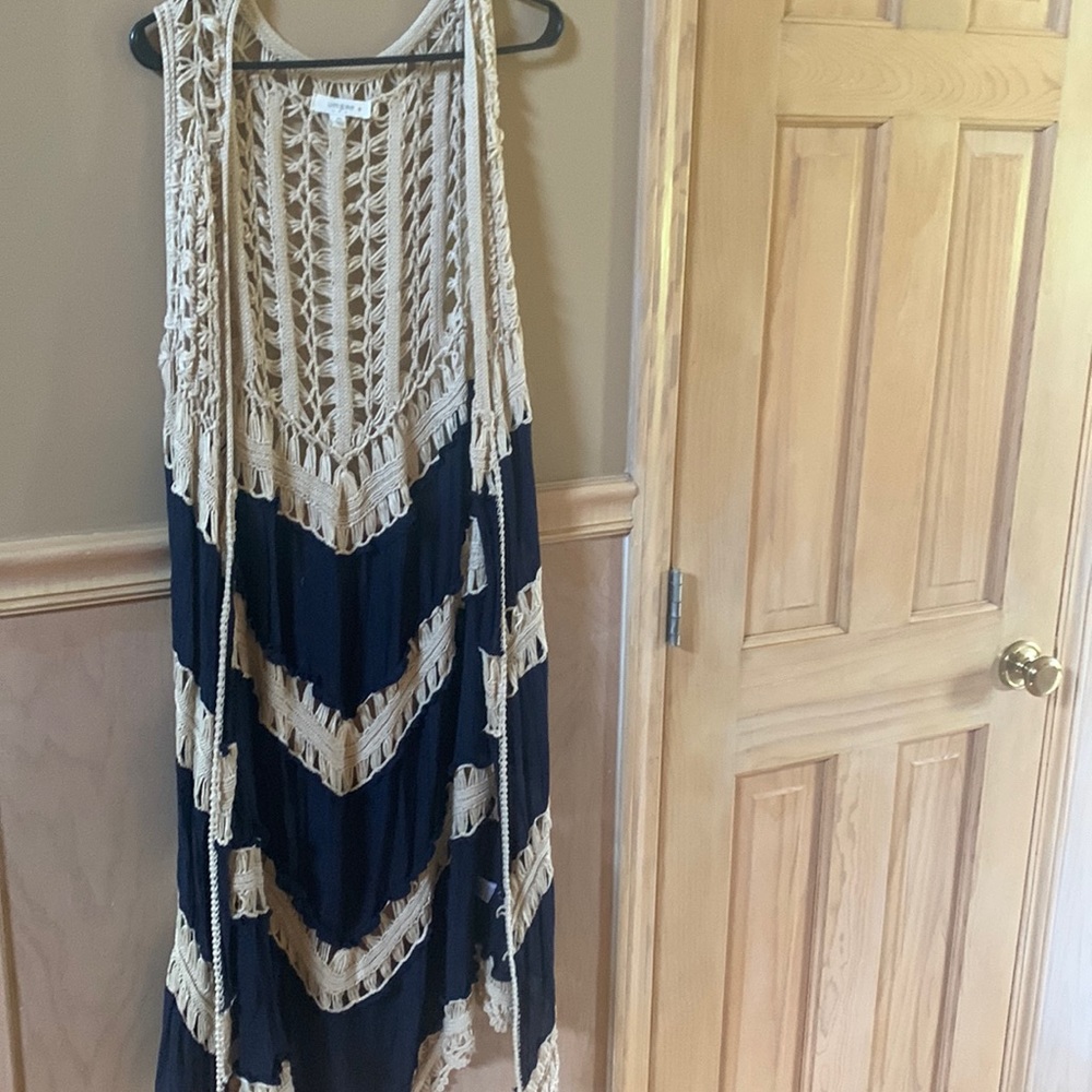 Umgee plus XL navy blue and cream vest